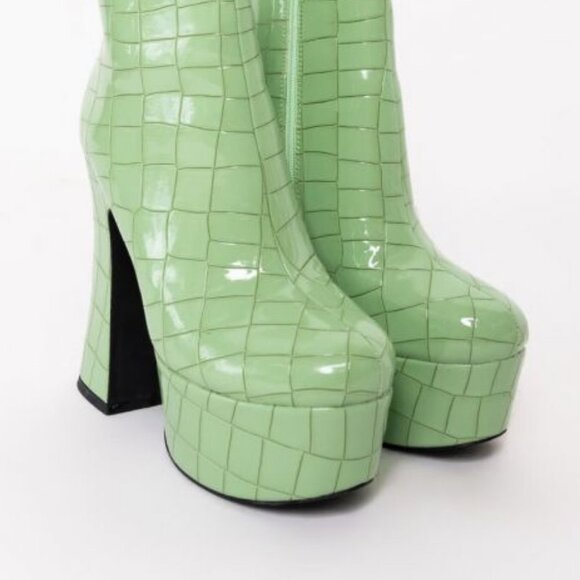 AZALEA WANG COME AND GET IT  CHUNKY BOOTIE IN GREEN ( BRAND NEW !!!! ) - Picture 4 of 9